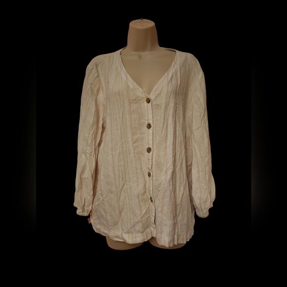 LOFT Tops - LOFT button up, size large.